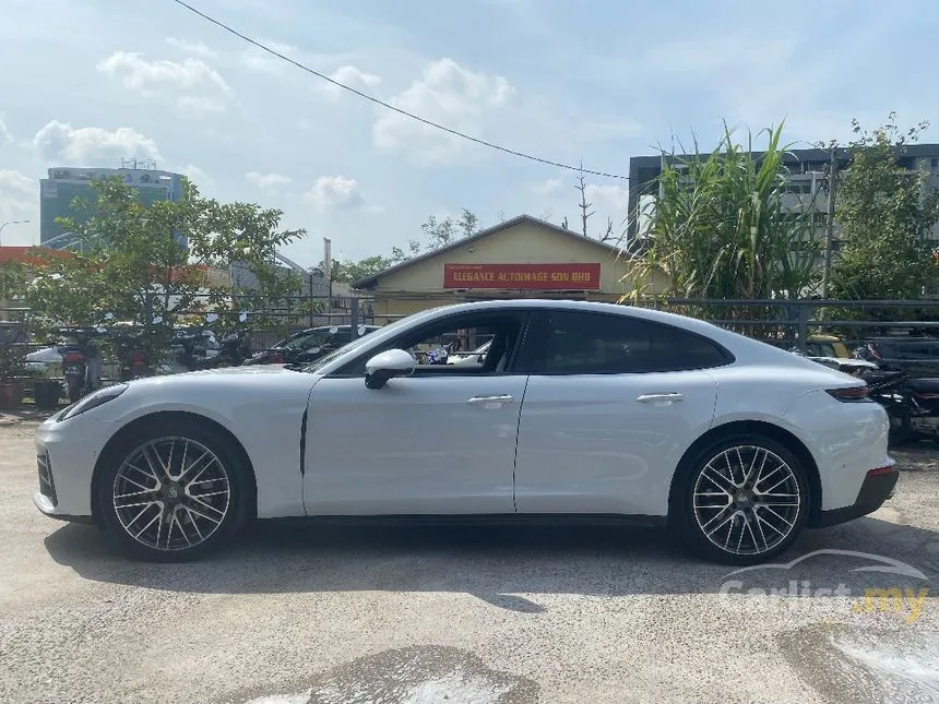 2024 Porsche Panamera Hatchback