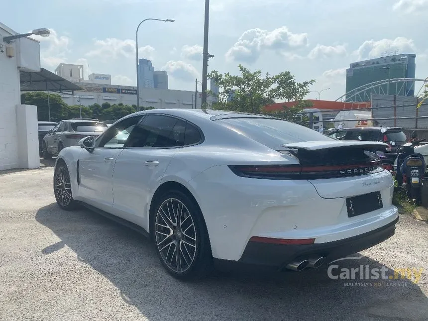 2024 Porsche Panamera Hatchback