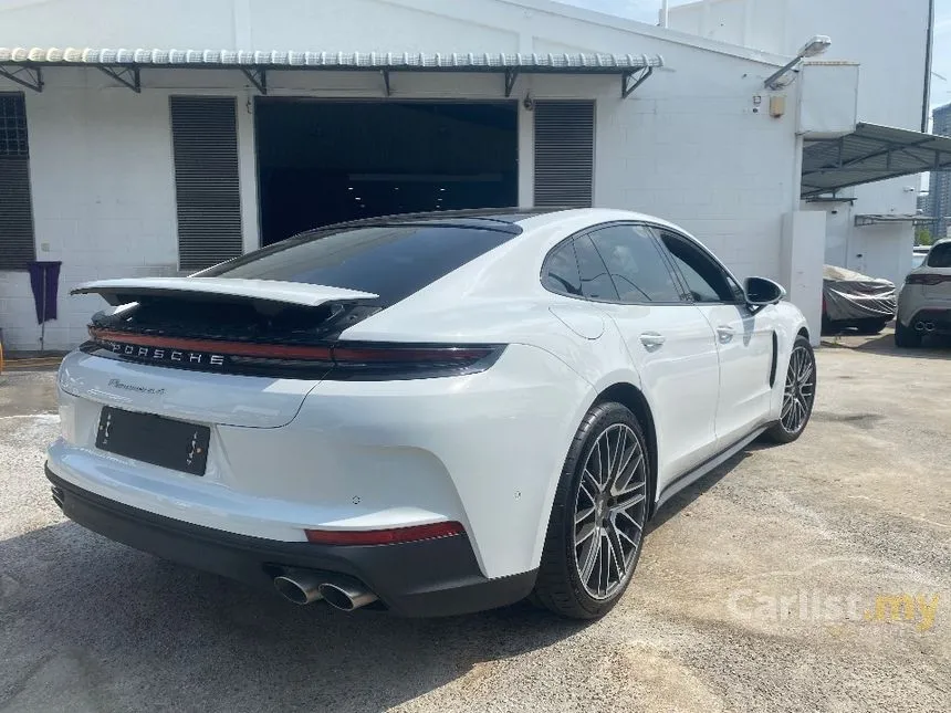 2024 Porsche Panamera Hatchback