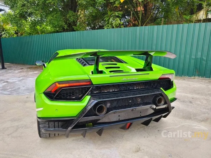 2019 Lamborghini Huracan Performante Coupe