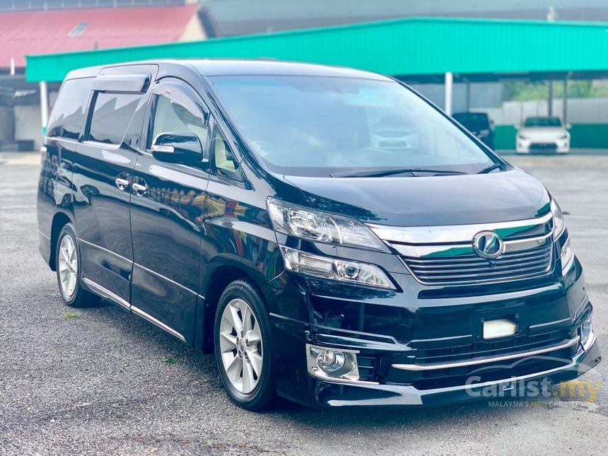 Toyota vellfire 2014