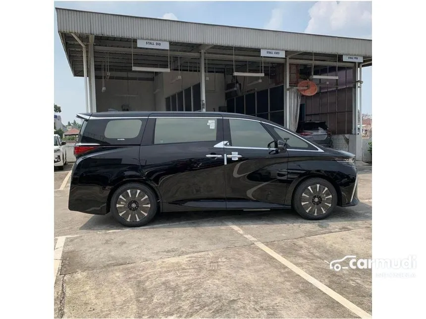 2024 Toyota Alphard HEV MPV