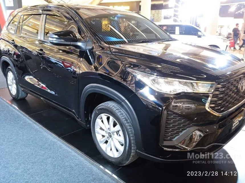 2023 Toyota Kijang Innova Zenix V Wagon