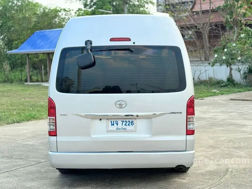 2011 Toyota HIACE D4D Van