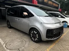 2022 Hyundai Staria 2.2 Signature 9 MPV AT Diesel 2022 Abu-Abu Low KM 22 Ribu
