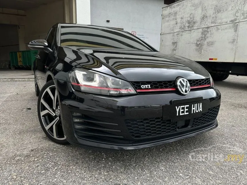 2014 Volkswagen Golf GTI Hatchback