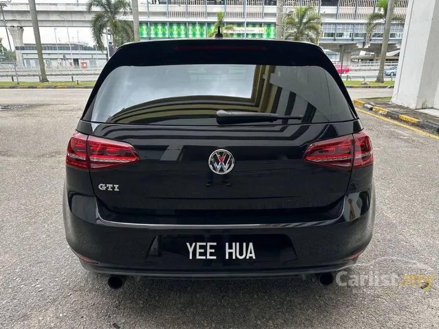 2014 Volkswagen Golf GTI Hatchback