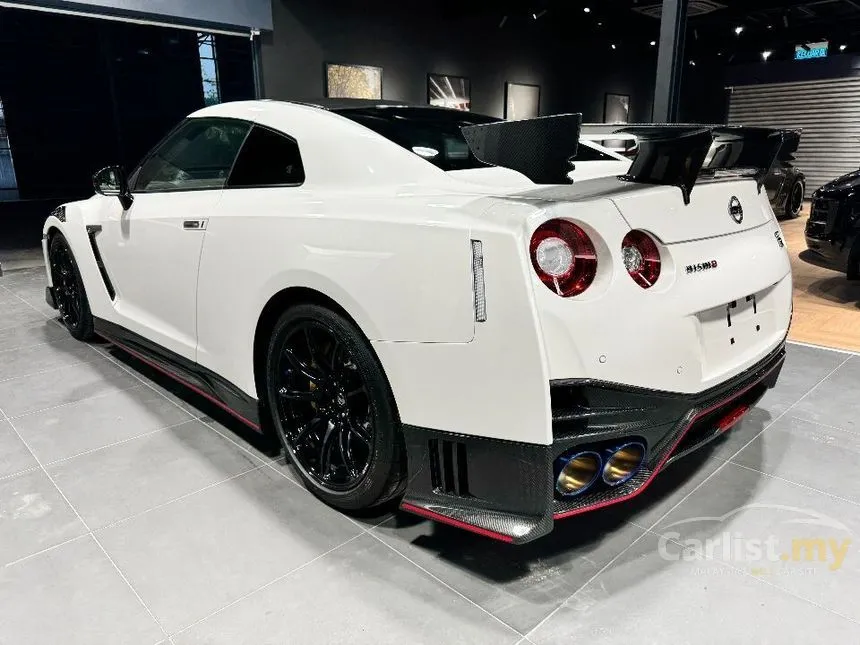 2020 Nissan GT-R NISMO Coupe