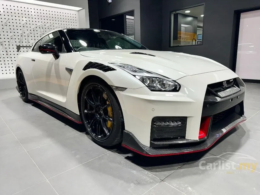 2020 Nissan GT-R NISMO Coupe