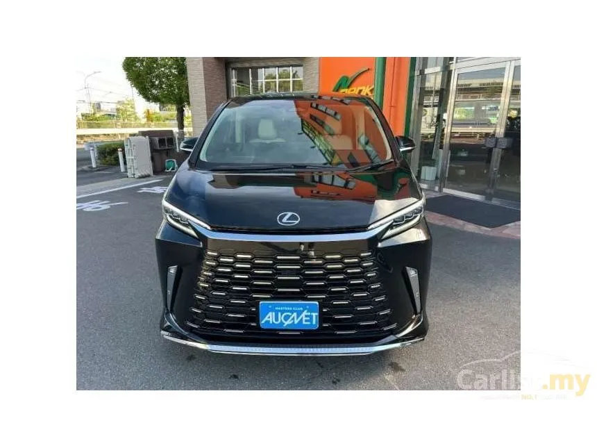 2024 Lexus LM 500h Version L 6 Seater MPV