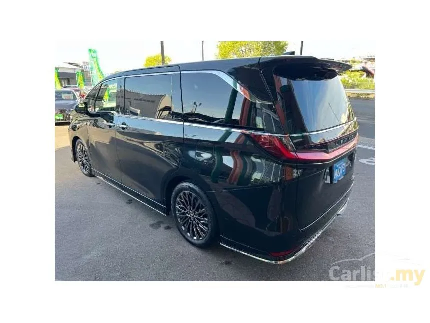 2024 Lexus LM 500h Version L 6 Seater MPV