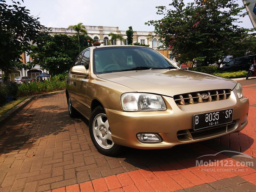 Jual Mobil  Hyundai  Accent  Verna 2001  GLS 1 5 di Banten 