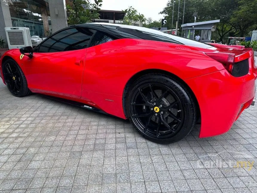 2011 Ferrari 458 Italia Coupe