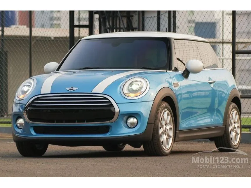 2016 MINI Cooper 3 Door Hatchback