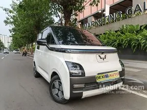 2023 Wuling Air EV Long Range + Charging Pile Hatchback