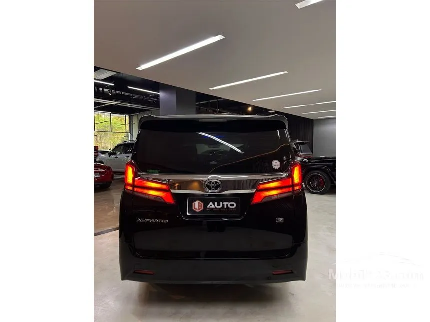 2022 Toyota Alphard G MPV