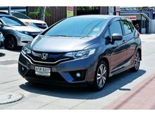 2015 Honda Jazz 1.5 (ปี 14-18) SV i-VTEC Hatchback AT