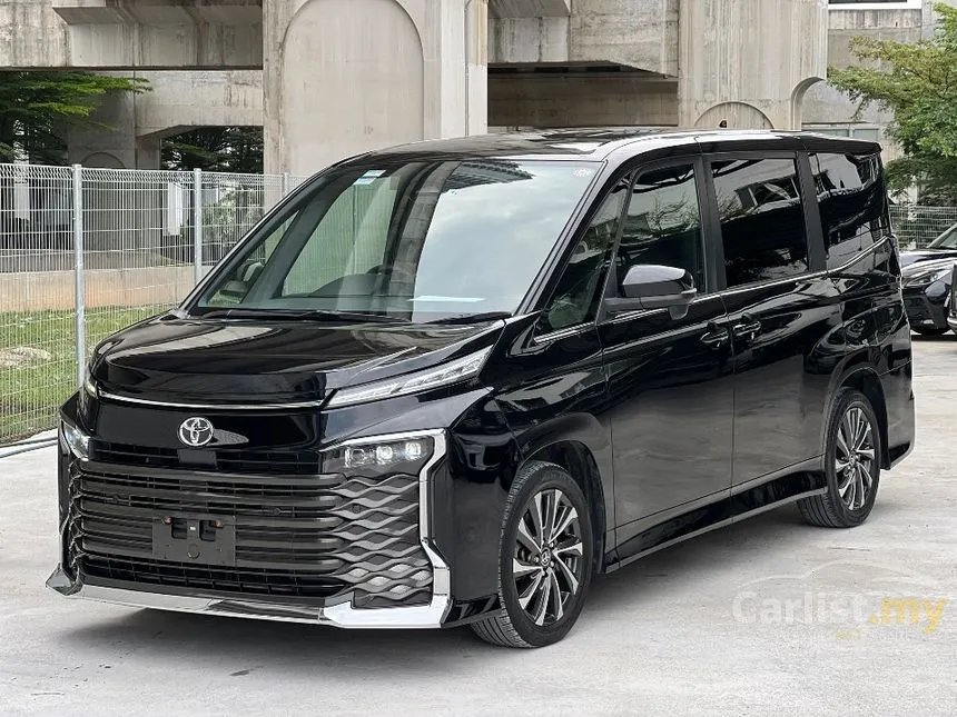 2022 Toyota Voxy S-Z MPV