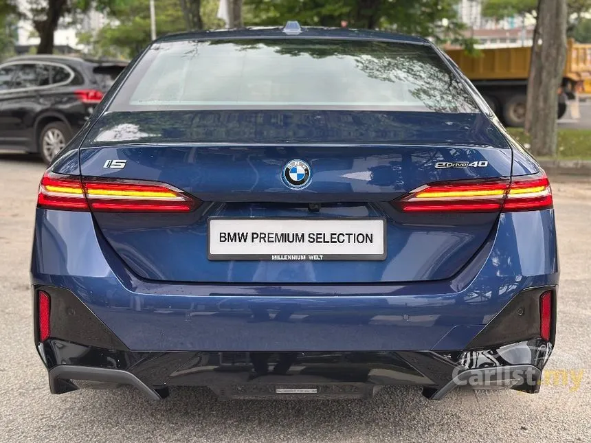 2024 BMW i5 eDrive40 M Sport Sedan