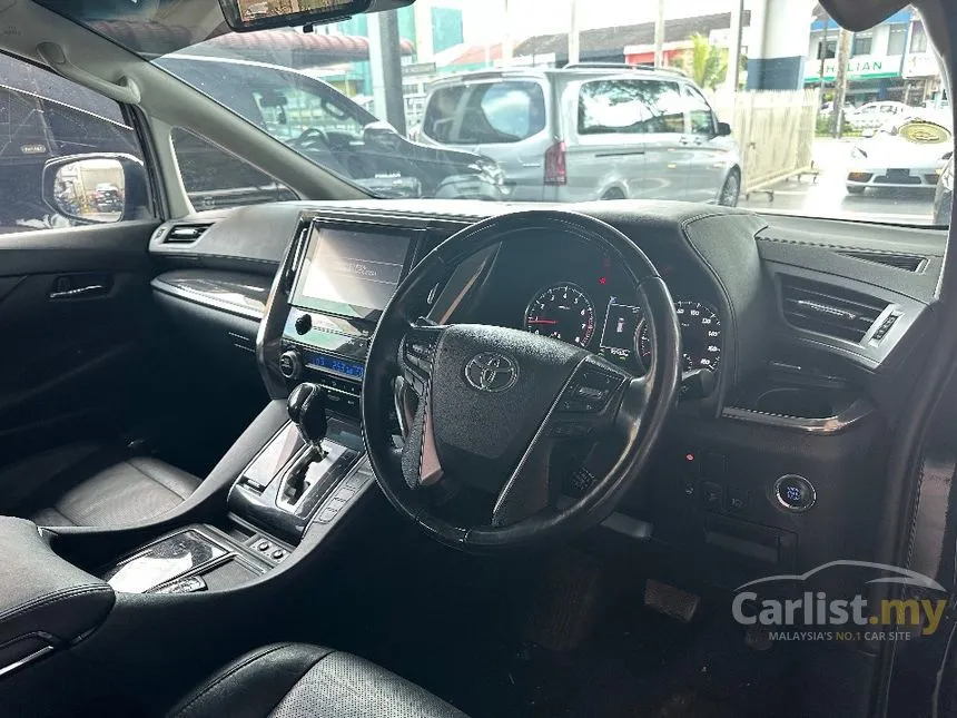 2015 Toyota Alphard SC MPV