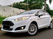 Ford fiesta S matic 2014 putih tgn`01 TERAWAT
