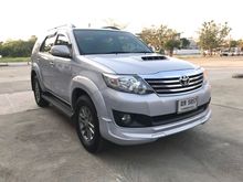 2012 Toyota Fortuner 3.0 (ปี 12-15) V SUV AT