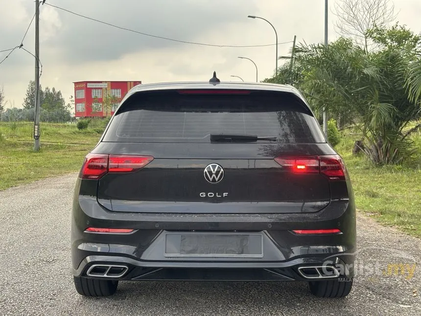 2022 Volkswagen Golf TSI R-Line Hatchback