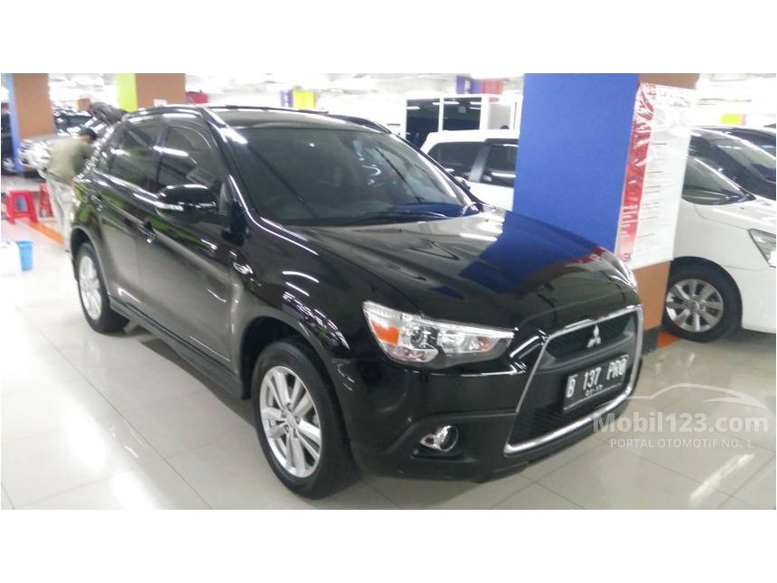 Jual Mobil Mitsubishi Outlander 2012 2.0 di DKI Jakarta 