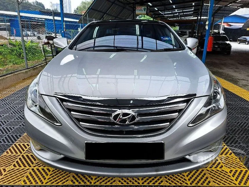 2013 Hyundai Sonata Premium Sedan