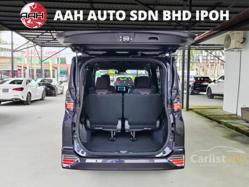 2022 Toyota Voxy S-G MPV