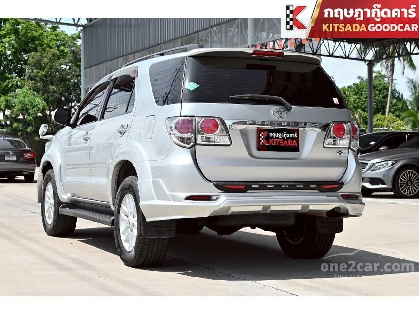 2013 Toyota FORTUNER V SUV