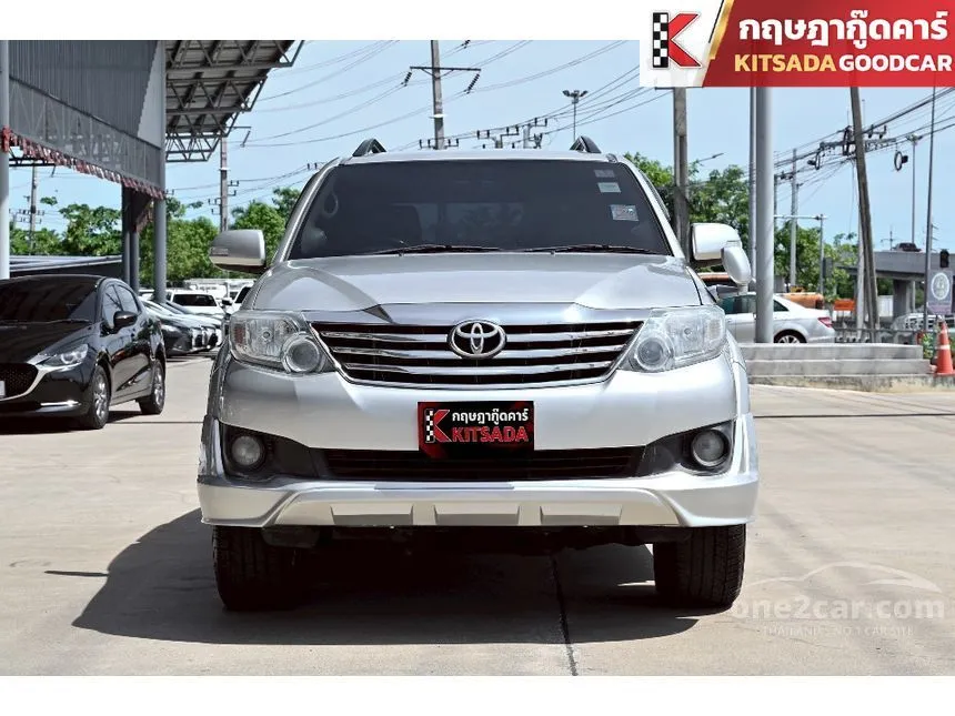 2013 Toyota FORTUNER V SUV