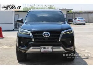 2022 Toyota FORTUNER 2.4 V SUV
