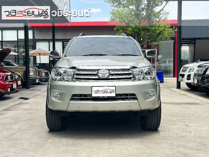 2009 Toyota FORTUNER V SUV