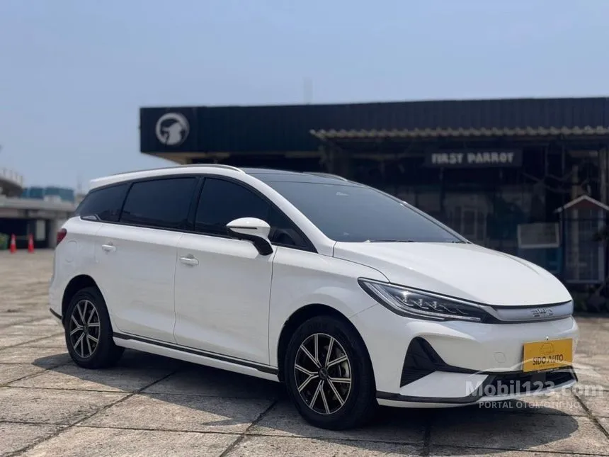 2024 BYD M6 Superior 7 Seater MPV