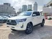 Jual Mobil Toyota Hilux 2023 V 2.4 di DKI Jakarta Automatic Pick