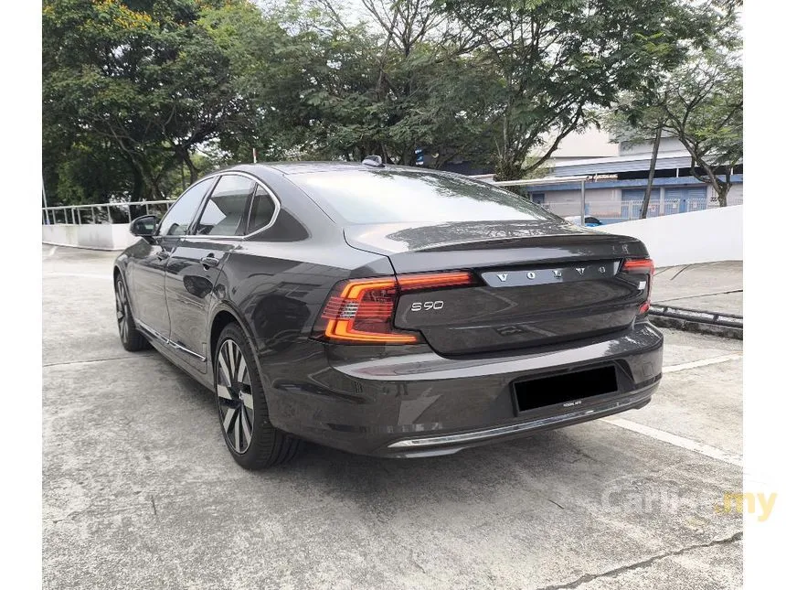 2024 Volvo S90 Recharge T8 Ultimate PHEV Sedan