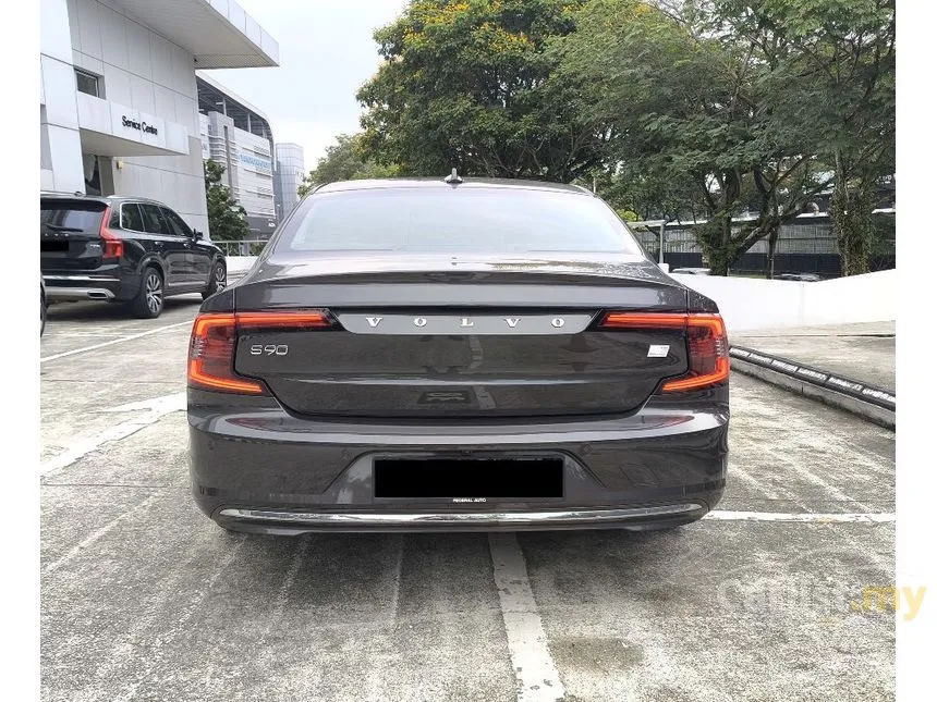 2024 Volvo S90 Recharge T8 Ultimate PHEV Sedan
