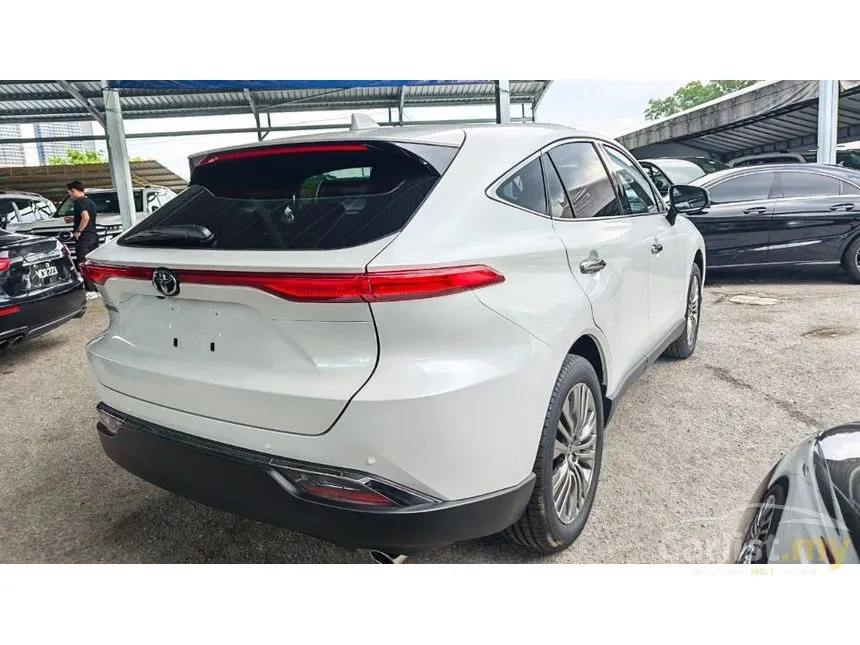 2025 Toyota Harrier Luxury SUV
