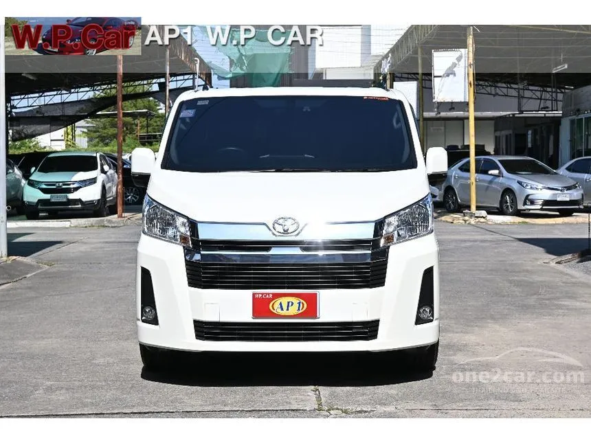2025 Toyota HIACE GL Van