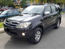 TOYOTA FORTUNER 2.7 V (A) 1ST DIRECT OWNER - 5 NEW TYRES - ORIGINAL PAINT - ORIGINAL FULL LEATHER - FULLY TOUCH SCREEN DVD - REVERSE CAMERA - PERFECT