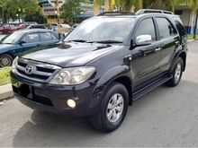 TOYOTA FORTUNER 2.7 V (A) 1ST DIRECT OWNER - 5 NEW TYRES - ORIGINAL PAINT - ORIGINAL FULL LEATHER - FULLY TOUCH SCREEN DVD - REVERSE CAMERA - PERFECT