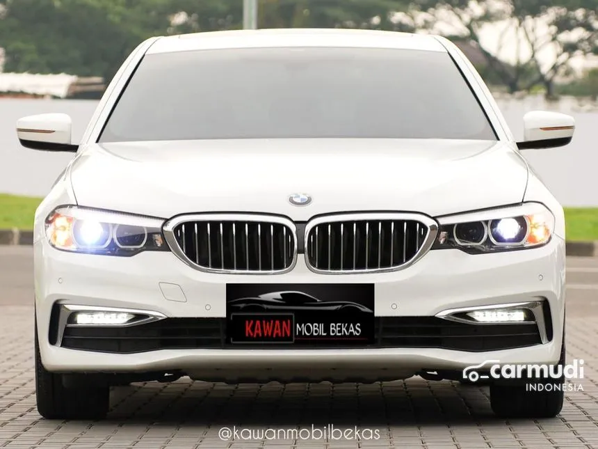 2017 BMW 530i Luxury Sedan