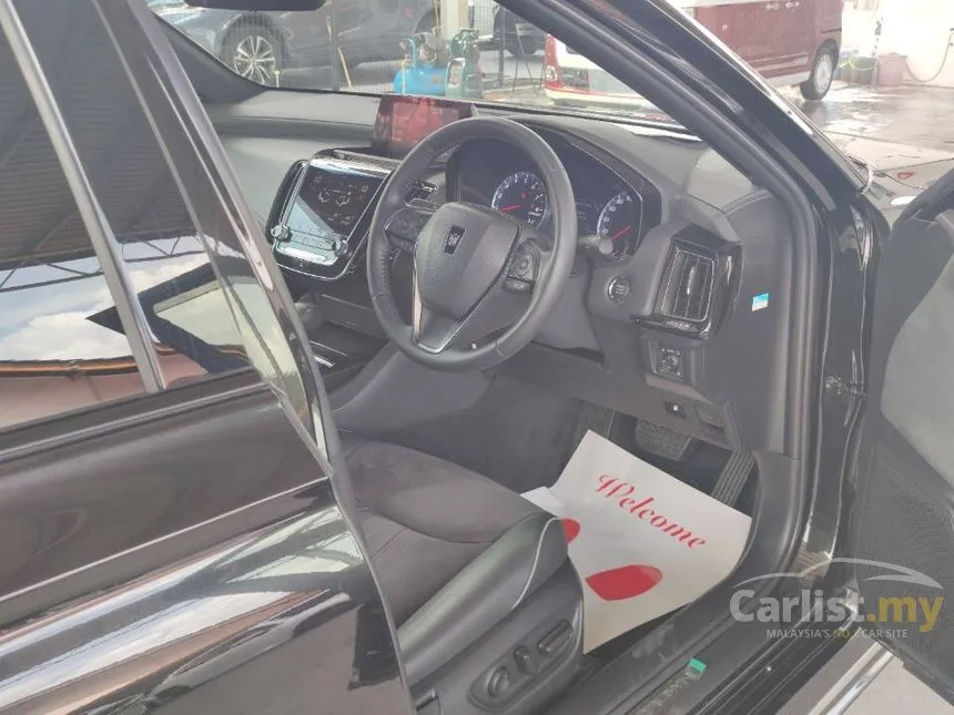 2019 Toyota Crown RS Advance Sedan