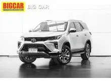 2022 Toyota FORTUNER 2.4 (ปี 15-25) Leader V 4WD SUV