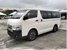2020 Toyota Hiace 2.5 Window Van (M) - LOW ROOF / 15 SEAT / 1 OWNER