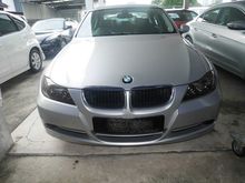 2008 BMW 320i 2.0 Sedan -- WELL MAINTAINED --