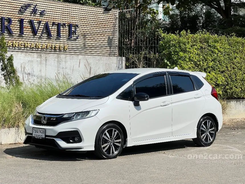 2017 Honda JAZZ RS Hatchback