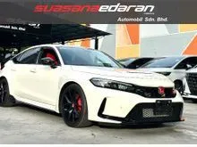 2024 Honda Civic 2.0 Type R Hatchback Engine,Push Start Button,LKA,MFSW,20Black Rims,6-Speed Manual,Front Brembo Caliper,Type R Semi-Bucket Seat