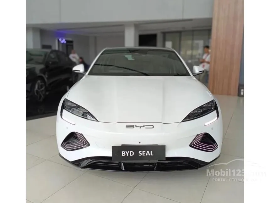 2025 BYD Seal Premium Extended Range Sedan